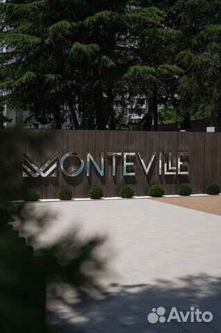 Администратор на ресепшен (отель Blank Hill)