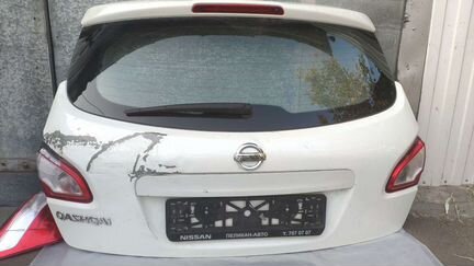 Дверь багажника со стеклом Nissan Qashqai (J10)