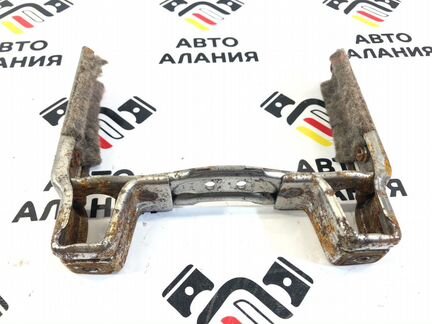 Кронштейн центральной консоли Bmw X5 E70 N52K 2008