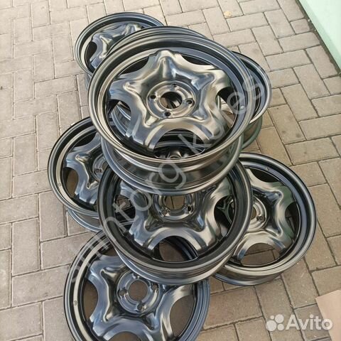 Штампованный диск лада