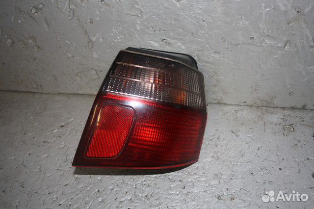 Фонарь задний наружный правый mitsubishi galant (D
