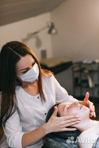 Массаж лица мощный лифтинг омоложивающий