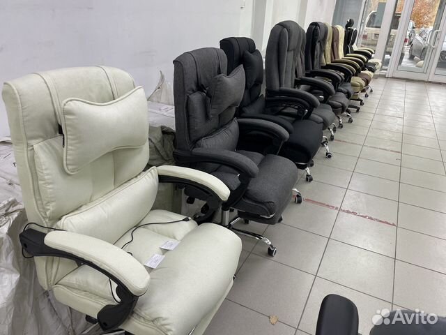 Компьютерное кресло руководителя