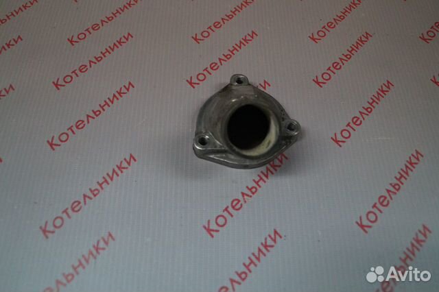 Nissan 13049-2J200 Крышка термостата