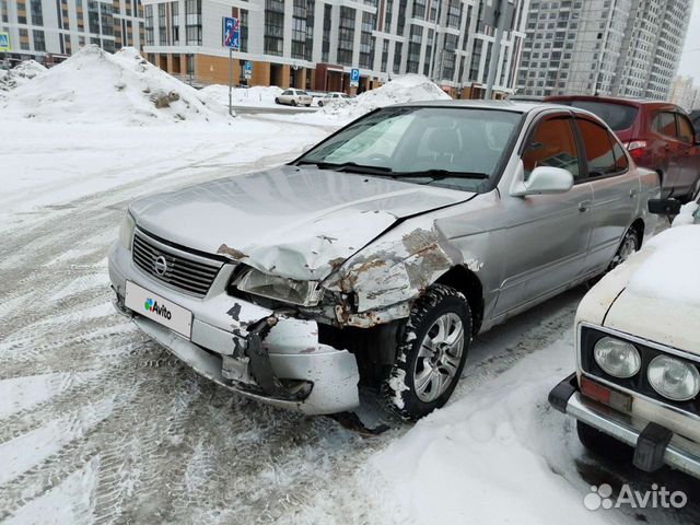 Nissan Sunny 1.5 AT, 2003, битый, 200 000 км