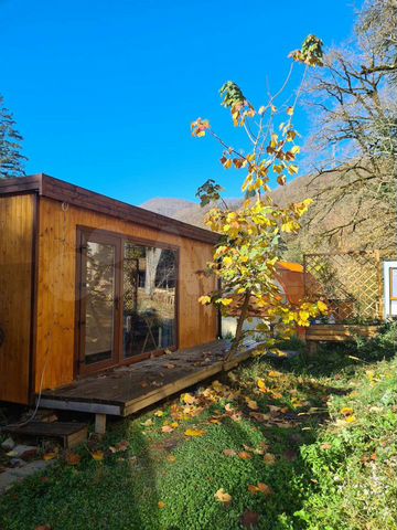 Дом 18 м² на участке 1 сот.