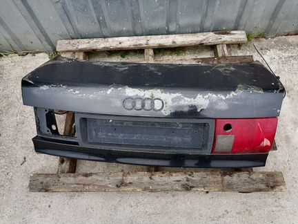 Крышка багажника Ауди 80 B4