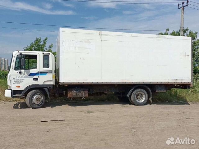 Hyundai cargo truck