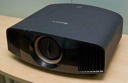 Проектор 4K Sony VPL-VW500ES