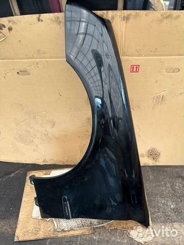 Крыло переднее левое Mercedes-Benz E320 W211