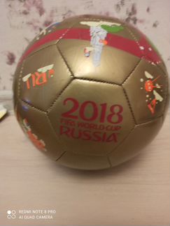 Футбольный мяч fifa
