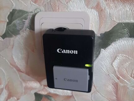 Зарядка Canon LC-E5