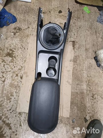 Подлокотник Kia Sportage 3