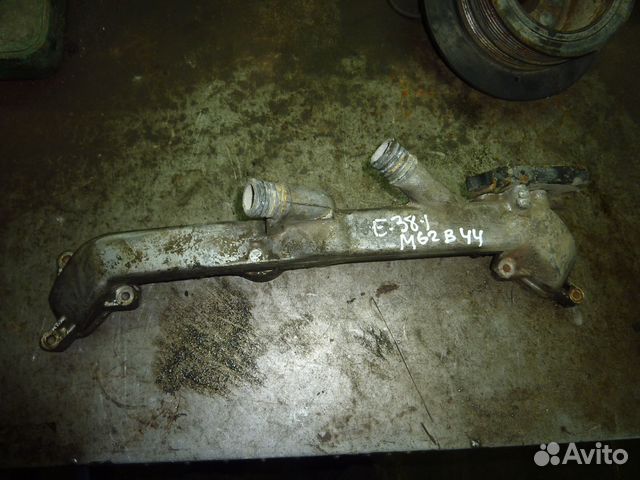 Патрубок системы охлаждения Bmw