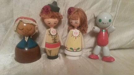 Сувениры игрушки из дерева и пластика