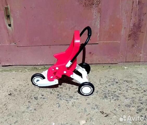Кукольная коляска для куклы