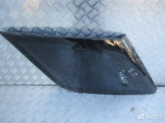 Стекло кузовное глухое правое Исузу Родео A