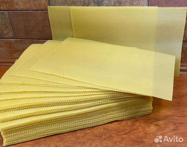 Вощина 1кг натуральная Дадан, Трутневая, Рута