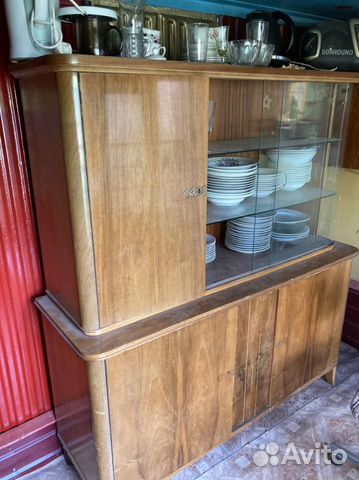 Антикварный шкаф буфет