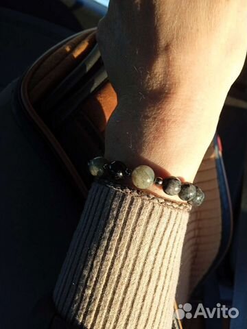 Браслет из лабрадора