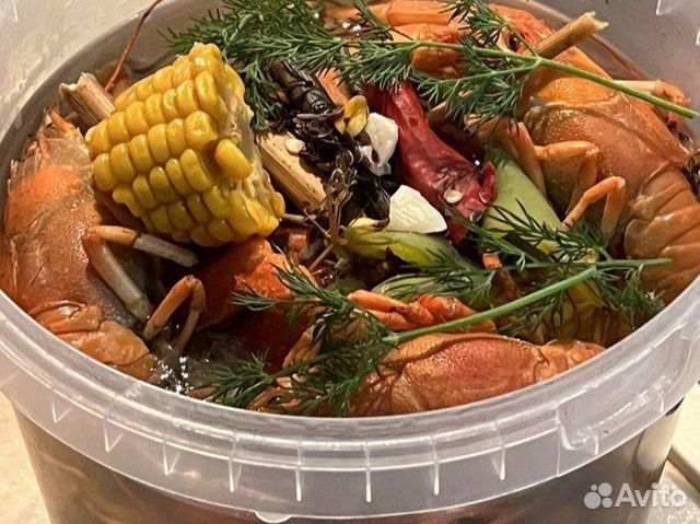 Живые и вареные раки