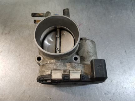 Дроссельная заслонка Audi A6 C5 2.4 V6 078133062b