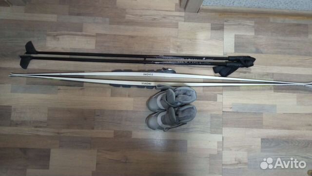 Лыжи беговые с ботинками размер 35-37