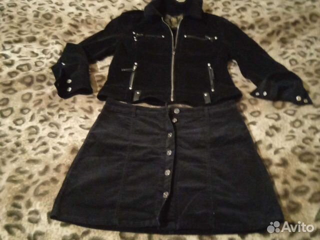 Юбка и пиджак из микровельвета