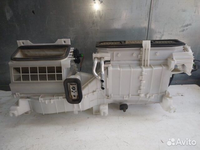 Корпус отопителя Suzuki Grand Vitara кроссовер 2.0