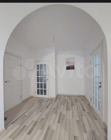 Дом 200 м² на участке 10 сот.