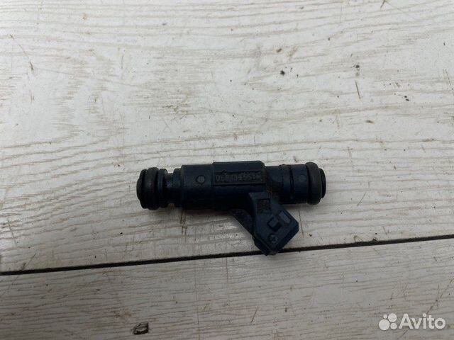 Форсунка топливная Vw Passat B5+ AWT 2004