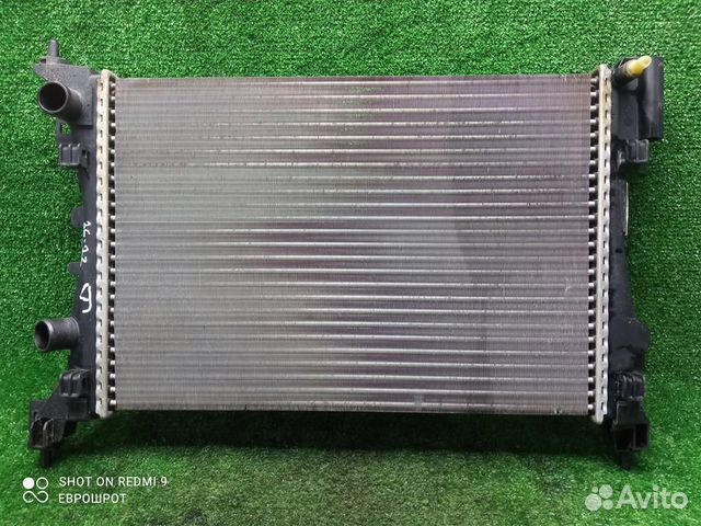 Радиатор охлаждения Opel Corsa D (2006-2015)