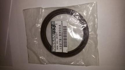 Сальник коленчатого вала 12279-BX00A Nissan