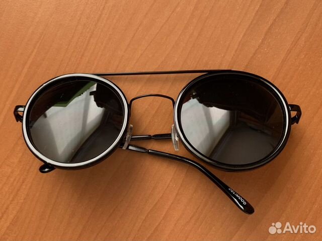 Солнцезащитные очки