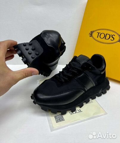 Кроссовки tods