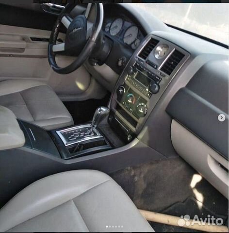 В разборе Chrysler c300