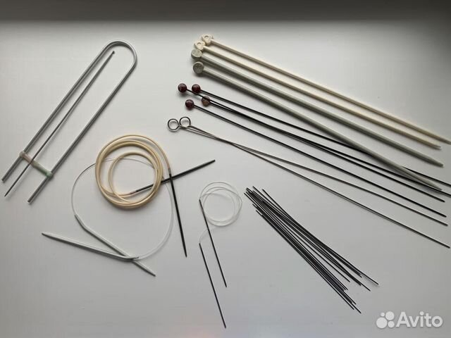 Вязальные спицы, крючки