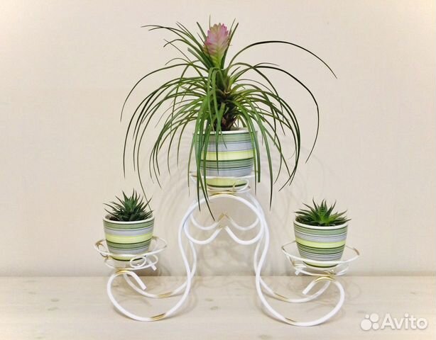 Подставка под цветы новая