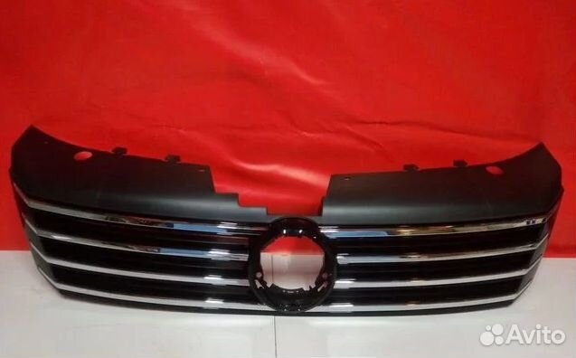 Решетка радиатора Volkswagen Passat B7