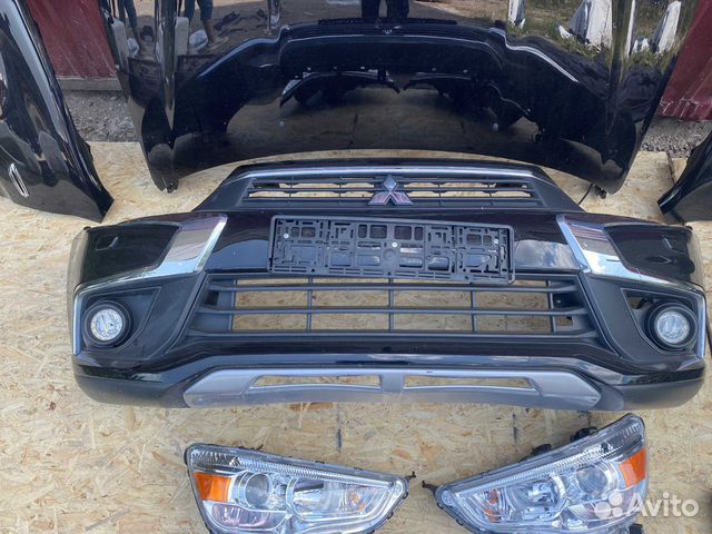 Передняя часть авто Митсубиси асх