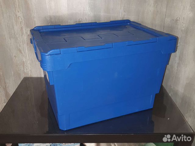 Ящик пластиковый, контейнер с крышкой оч. удобный