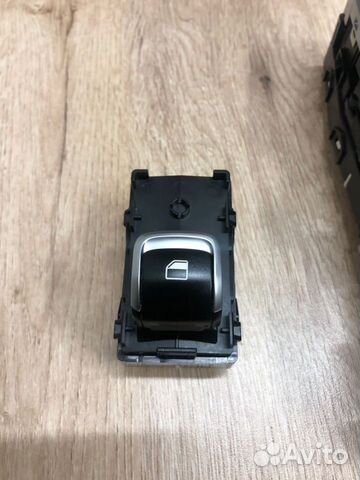 Кнопка стеклоподъемника задняя Kia K5 DL3