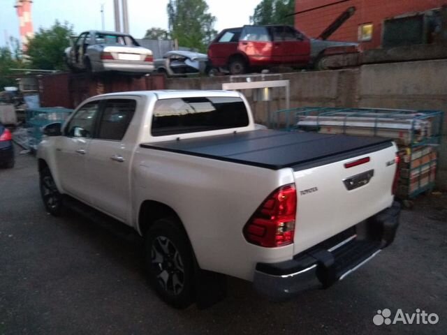 Крышка трисекции тойота хайлюкс