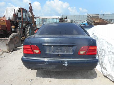 Запчасти б/у mercedes-benz W210, разборка