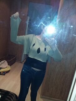 Стильная укороченная кофта с 