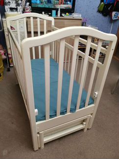 Детская кровать с продольным маятником Лаура 2