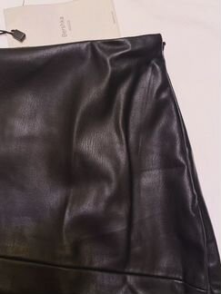 Кожаная мини юбка Bershka