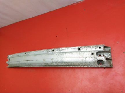 Усилитель бампера задний Toyota Camry V40