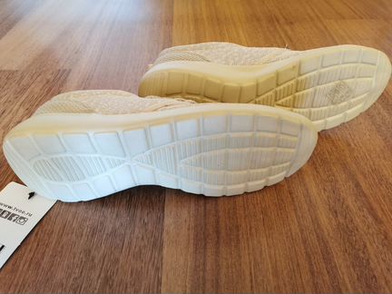 Новые кроссовки Твое р. 41