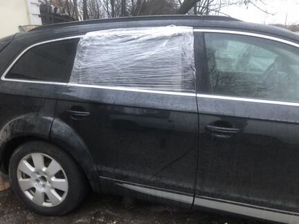 Дверь задняя правая Audi Q7 4l чёрная